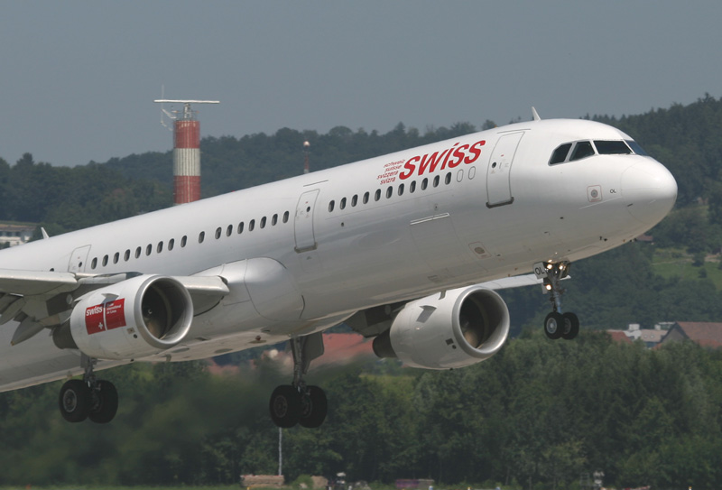 Swiss_321_T016-2.jpg