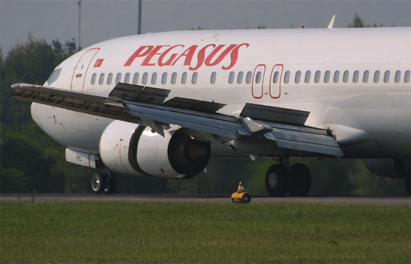 Pegasus737Reverse.jpg